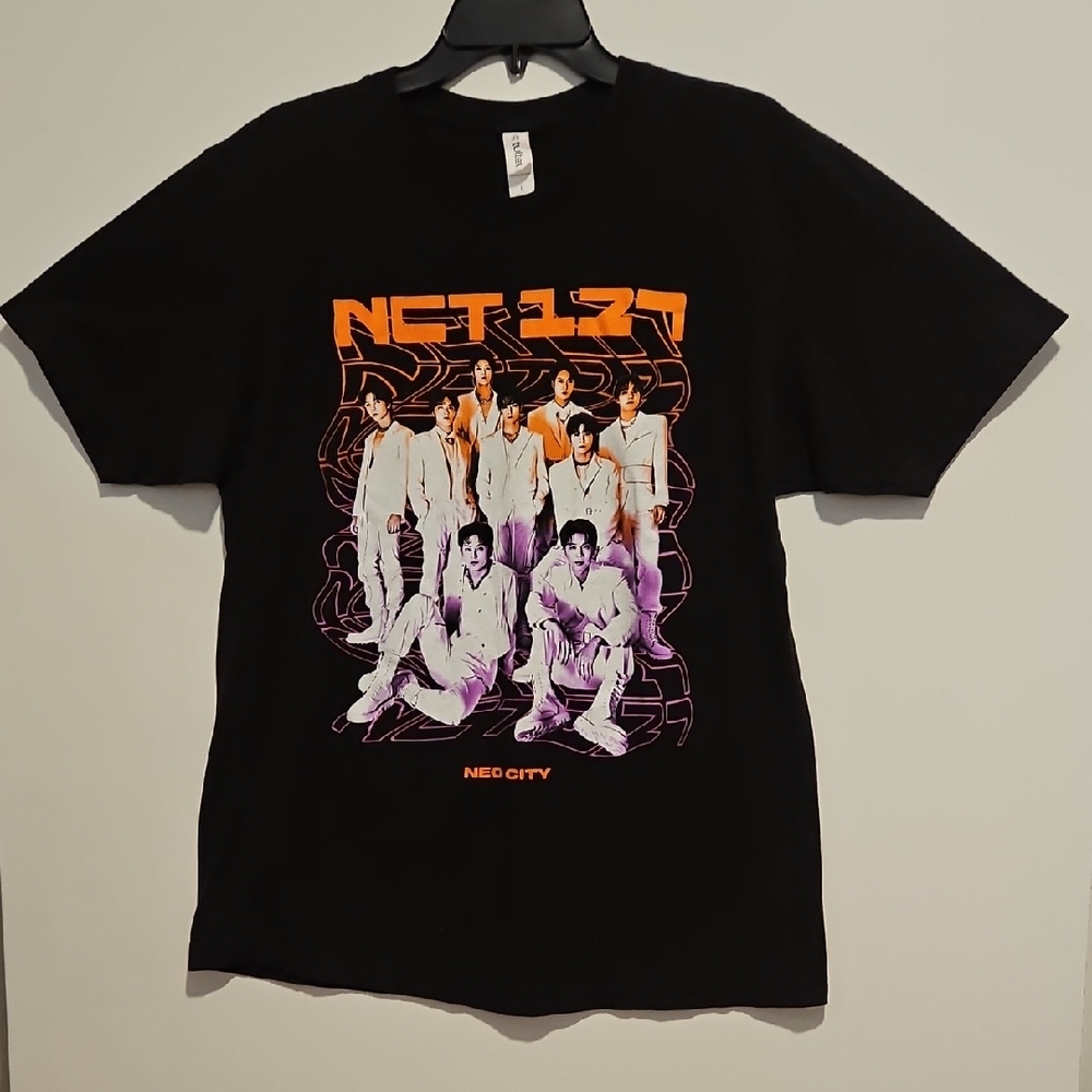 NCT 127 NEO CITY 2022 Band concert tee black short sleeve Tour Dates Tulex Lg.